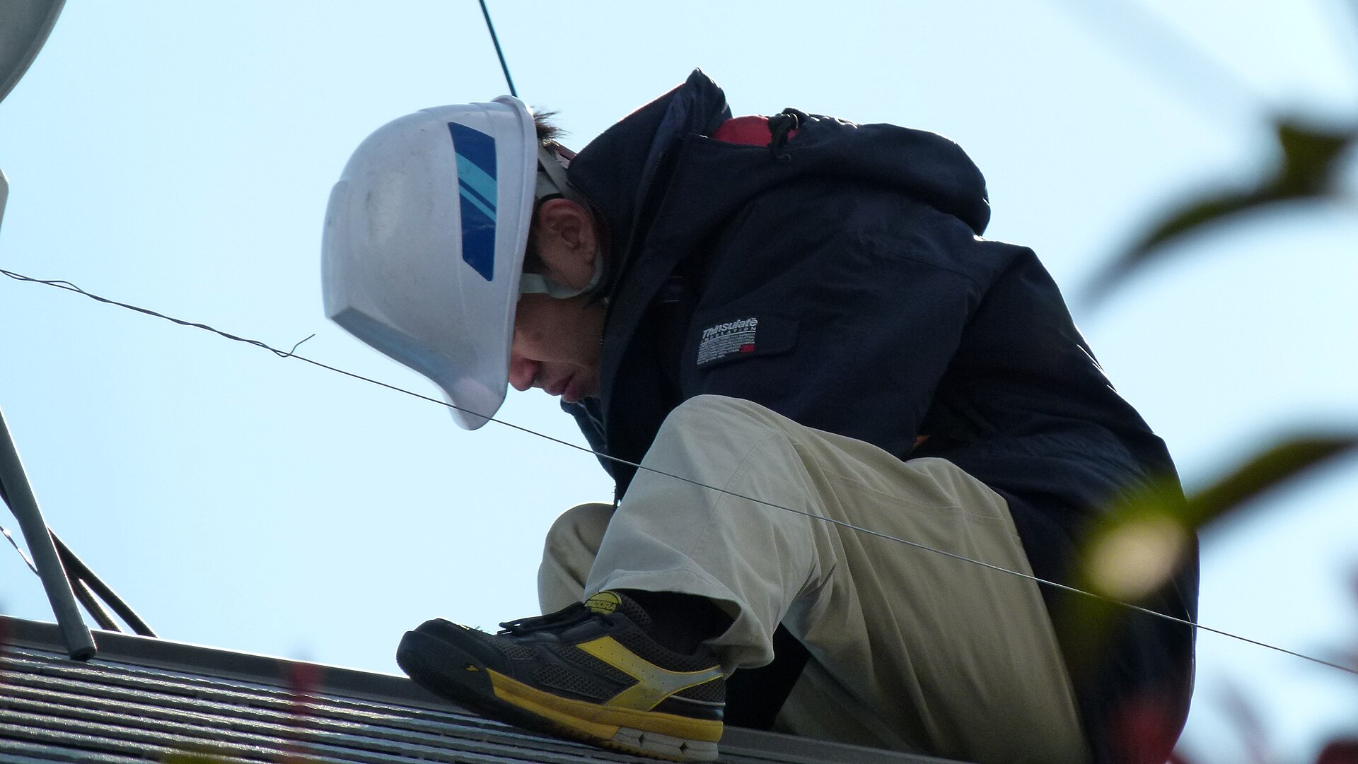 Instalación de paneles solares en una vivienda